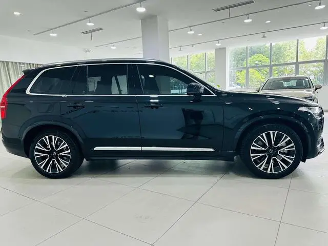 Volvo Volvo XC90 PHEV E-drive hybrid T8 Long battery life Zhizun Deluxe Edition 7 Seats