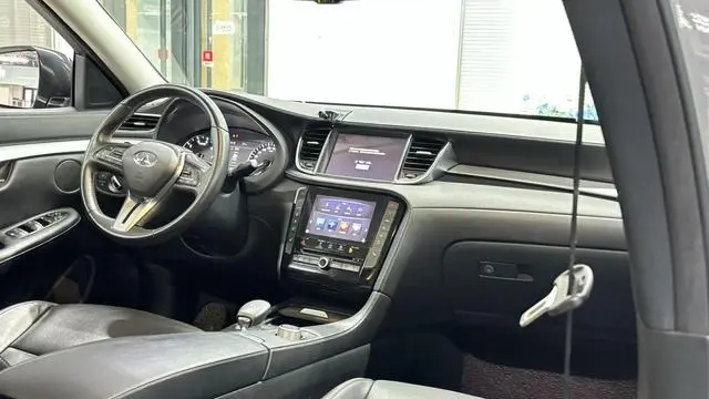 Infiniti Infiniti QX50 2.0T four-wheel drive Elite Edition