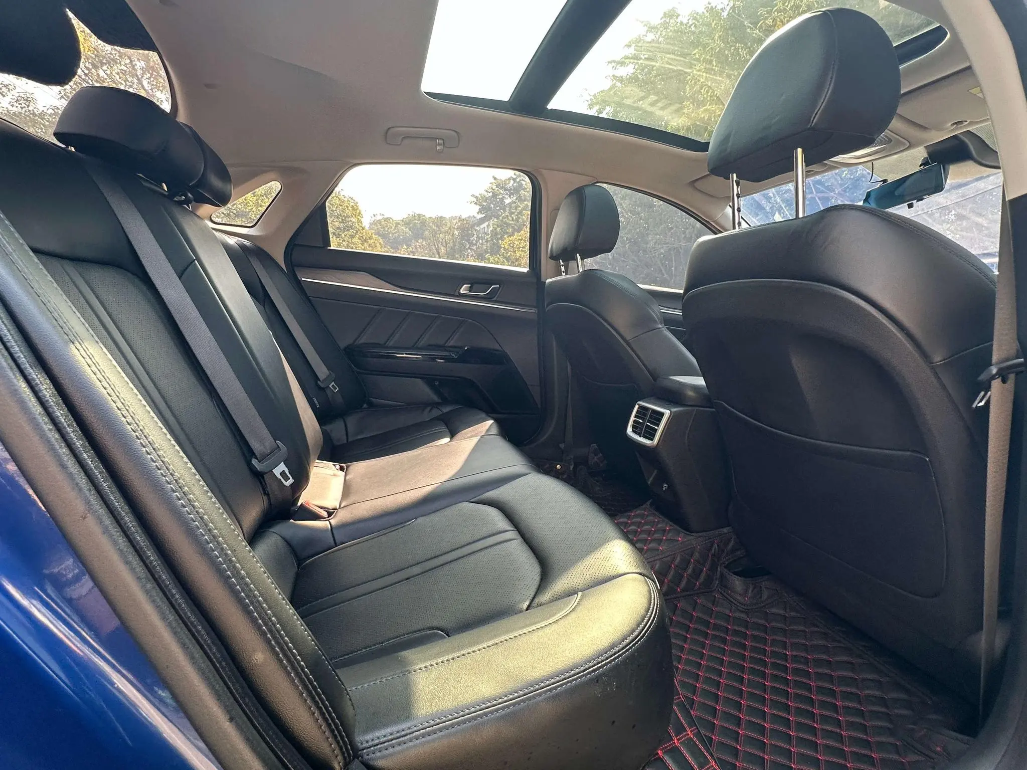 Kia Kia K5 270T CVVD Deluxe Edition