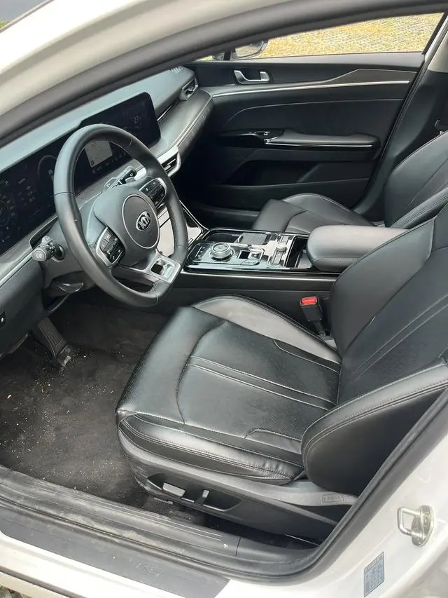 Kia Kia K5 270T CVVD Deluxe Edition