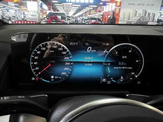 Mercedes-Benz Mercedes-Benz GLB Facelift GLB 200 dynamic type