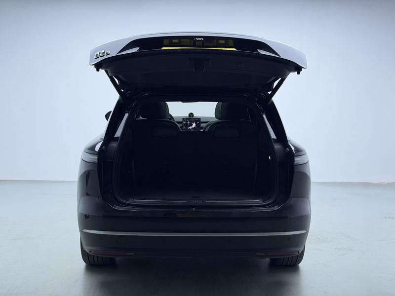 NIO NIO ES8 2023