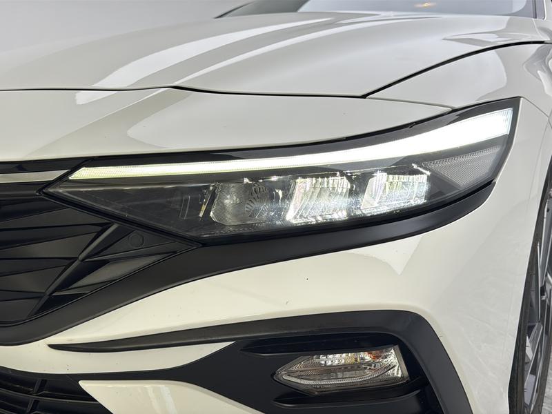 Hyundai Elantra 2023