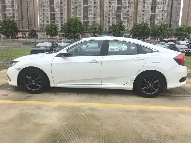 Honda Civic 220TURBO CVT Dynamic Version Country VI