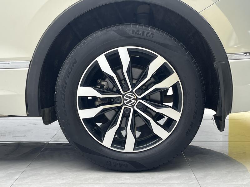 Volkswagen Tiguan L 2022