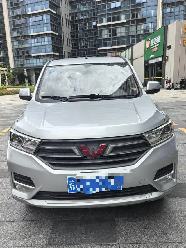 Wuling Wuling Hongguang 1.5L S comfort type country VI