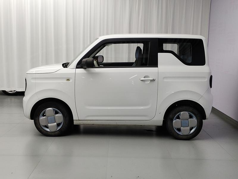 Geely Galaxy panda 2023