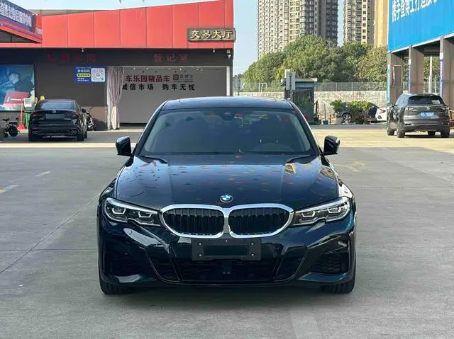 BMW BMW 3 Series 325Li M sports suit