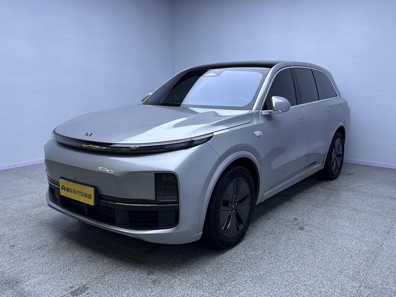 Li Auto Ideal L8 2024