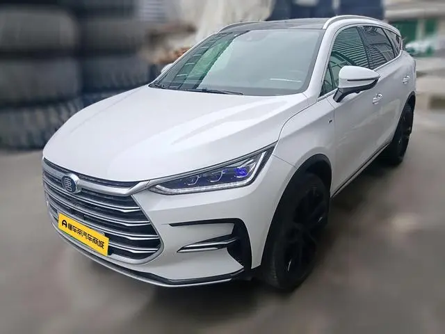 BYD Tang DM DM 2.0T four-wheel drive high-performance version of the Genesis flagship