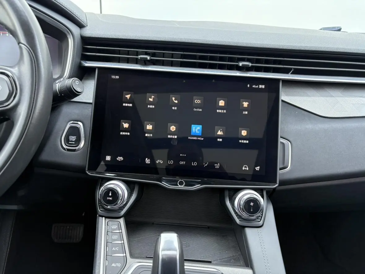 LYNK & CO Lynk 01 2.0TD two-wheel drive Pro