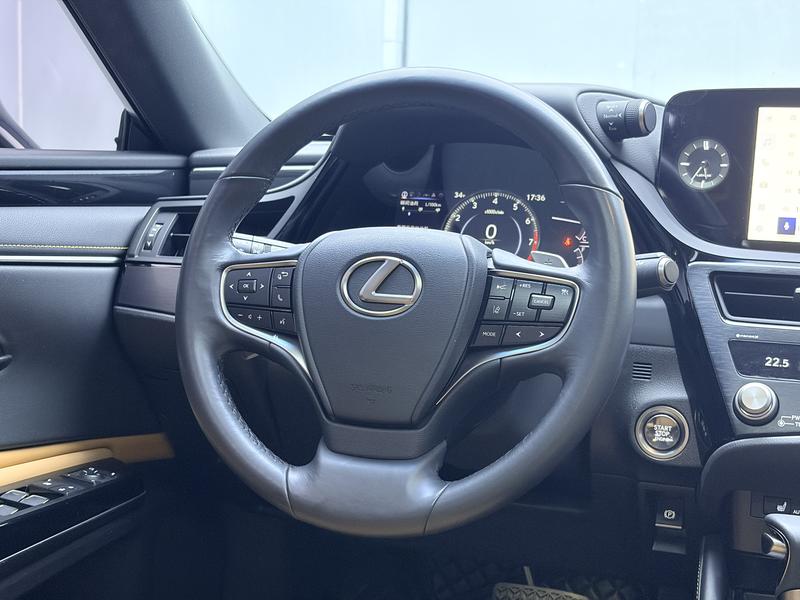 Lexus Lexus ES 2022