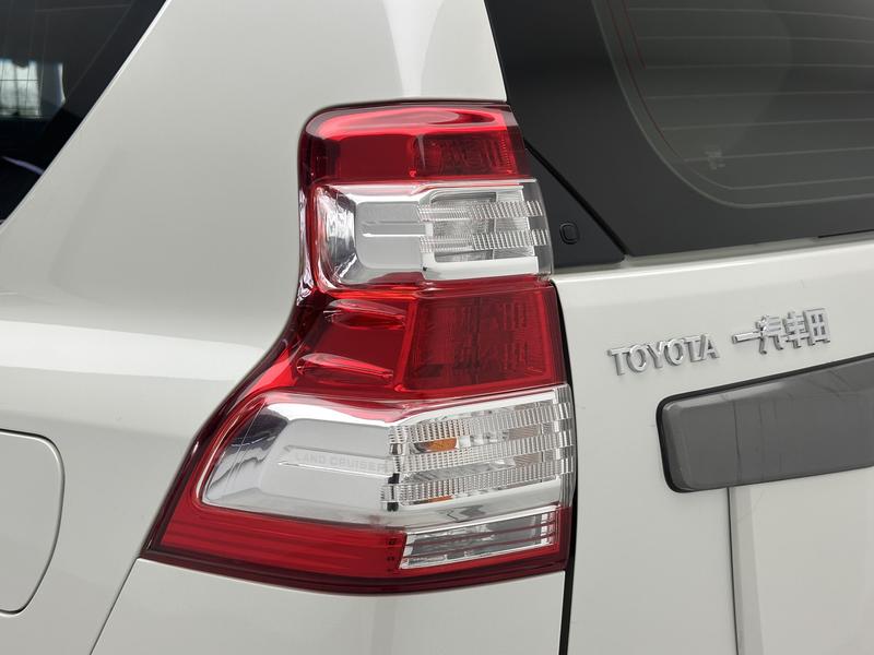 Toyota Prado 2016