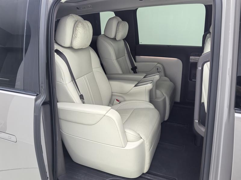 Li Auto Ideal MEGA 2024