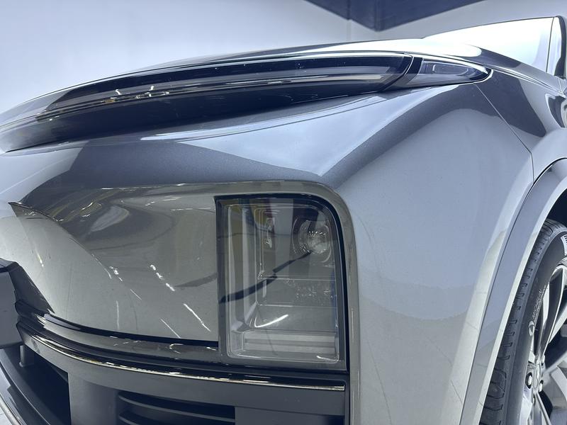 Li Auto Ideal L8 2023