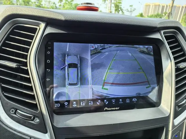 Hyundai Shengda 2.0T automatic four-wheel drive intelligent 7-seater