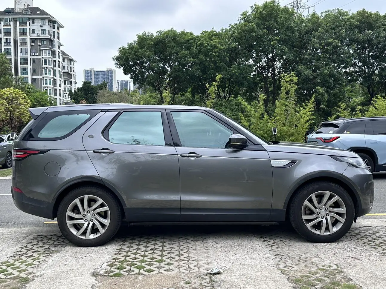 Land Rover discover 3.0 V6 HSE