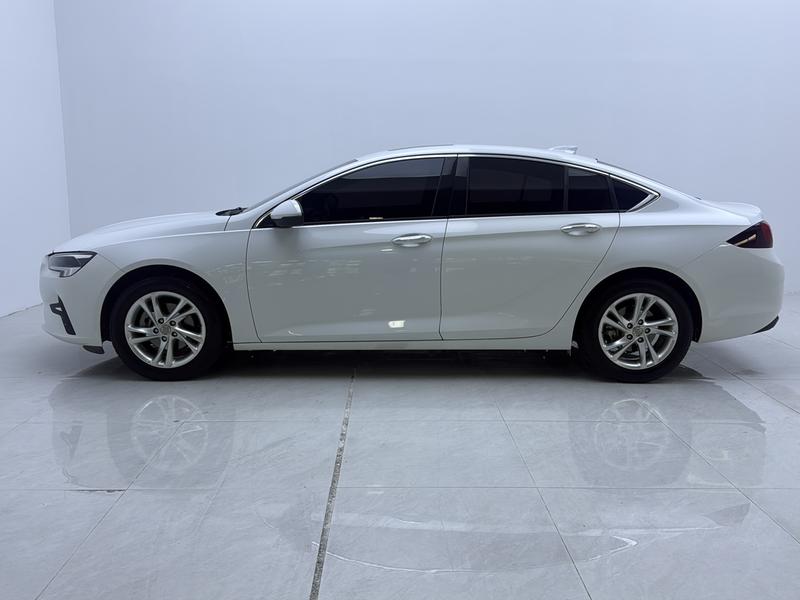 Buick Regal 2021