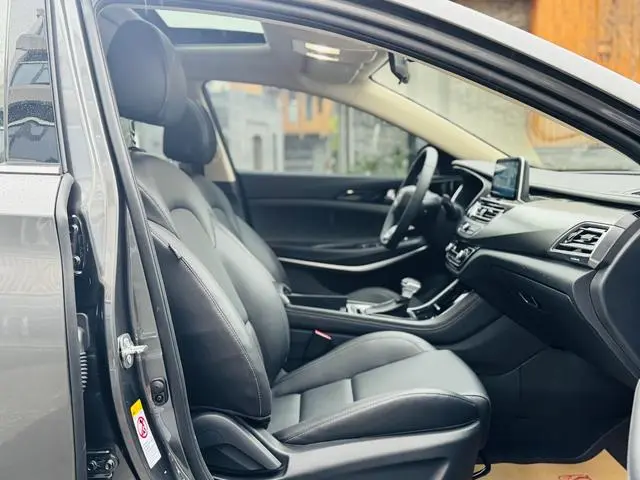 Changan Ruicheng CC Blue Whale Version 1.5T DCT Luxury