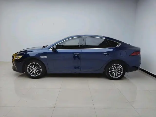 BYD Qin PLUS DM DM-i Champion Edition 55KM Transcendent Type