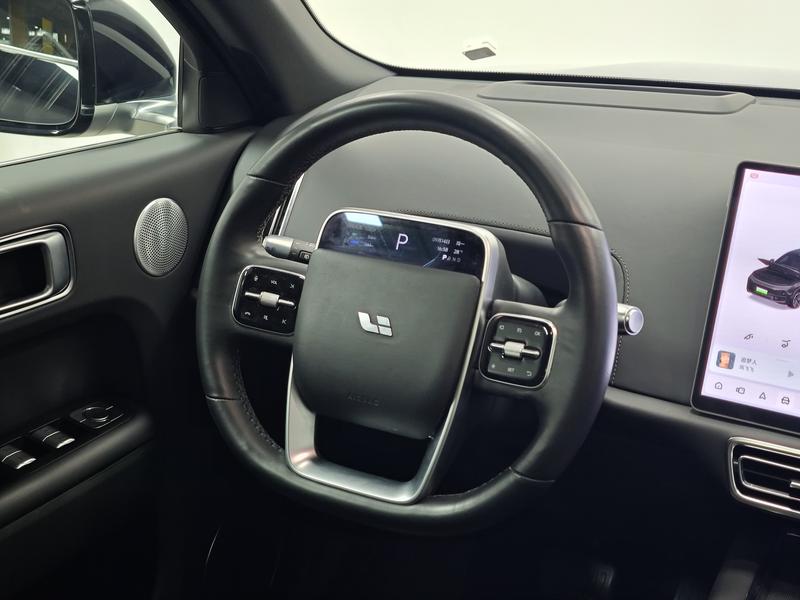 Li Auto Ideal L9 2022
