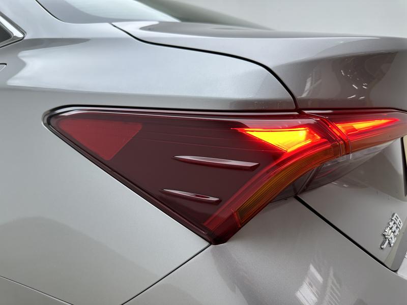 Toyota Asian Dragon 2022
