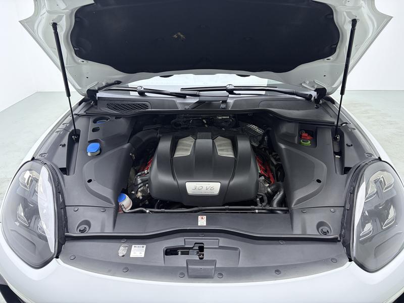 Porsche Cayenne 2015