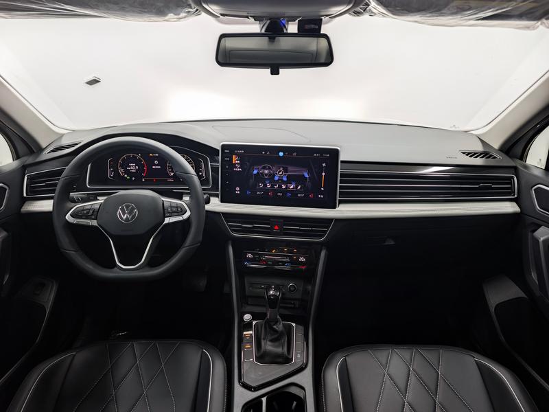 Volkswagen Tiguan L 2024