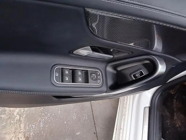 Mercedes-Benz Mercedes-Benz A-class Second facelift A 200 L sports sedan fashion version