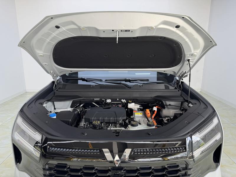 Wuling Starlight 560 PHEV 2026