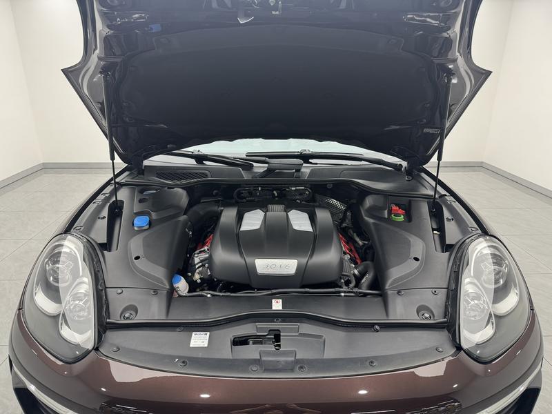 Porsche Cayenne 2016