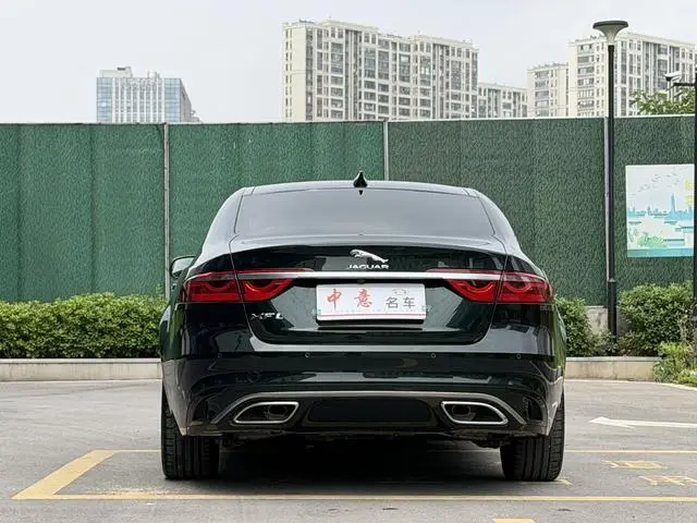 Jaguar Jaguar XFL 2.0T P250 two-wheel drive Exclusive Deluxe Edition