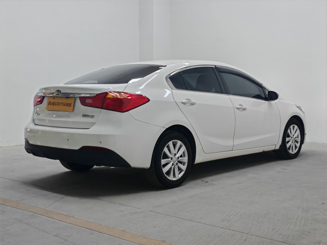 Kia Kia K3 2015