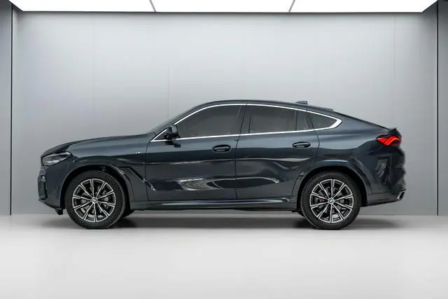 BMW BMW X6 xDrive30i M sports suit
