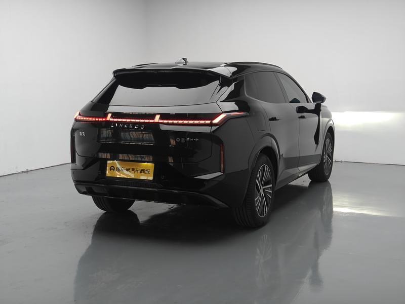 Lynk & Co Lynk&Co 08 EM-P 2025