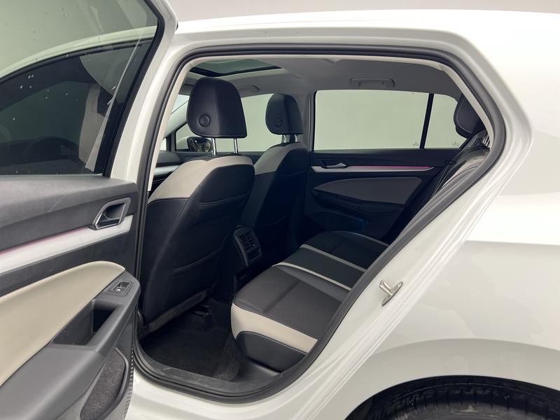 Volkswagen golf 2023