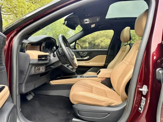 Lincoln Adventurer 2.0T two-wheel drive Zunya edition