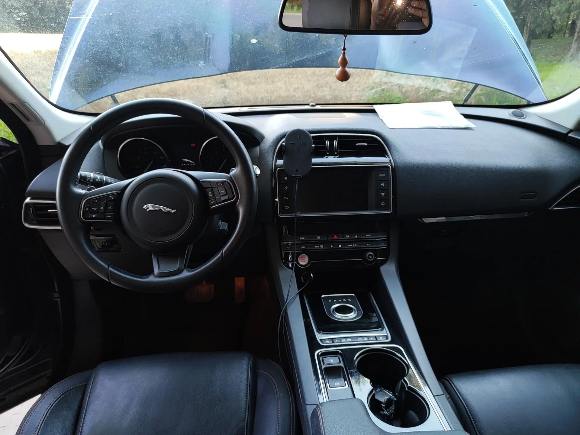 Jaguar Jaguar F-PACE 2.0T two-wheel drive Urban Exclusive Edition