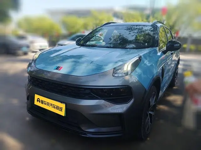 LYNK & CO Lynk &Co. 01 EM-P 1.5TD PHEV Halo