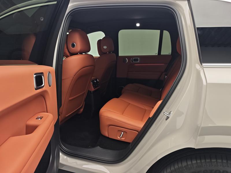 Li Auto Ideal L6 2024