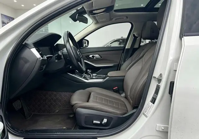 BMW BMW 3 Series 325Li M sports suit