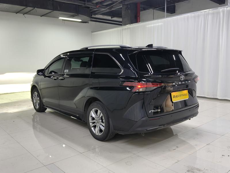 Toyota Sienna 2024