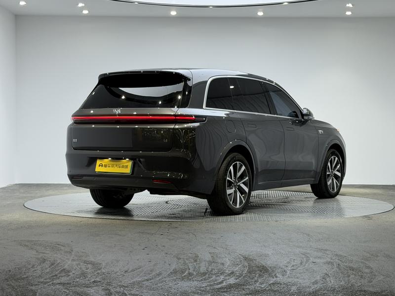 Li Auto Ideal L8 2023