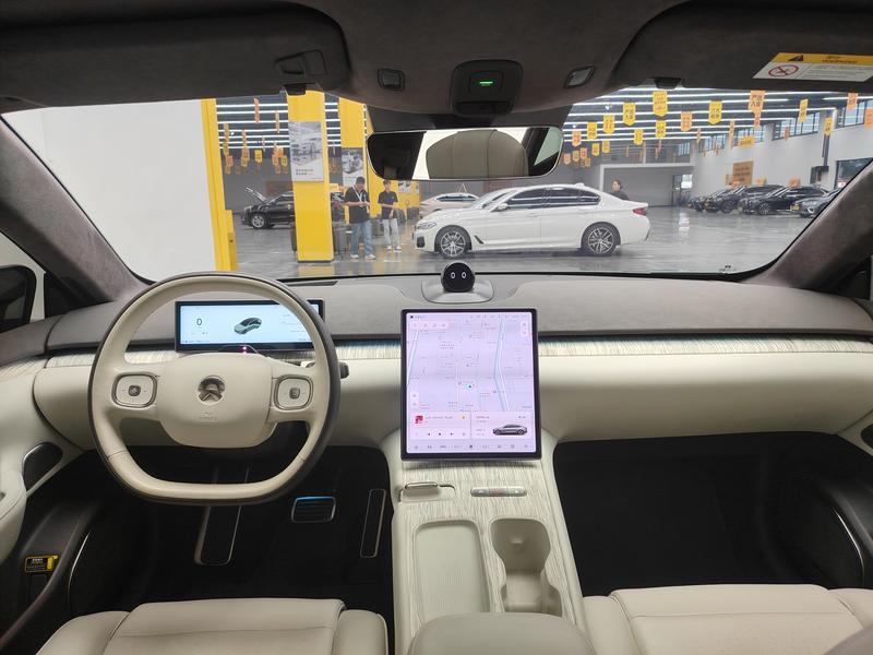 NIO NIO ET7 2021