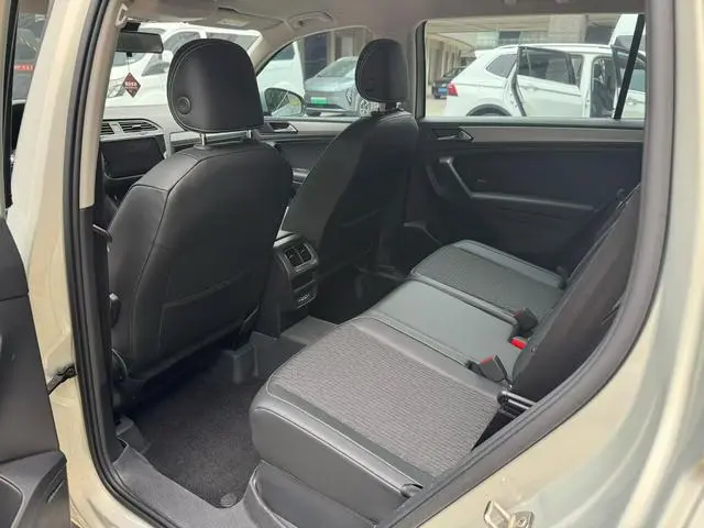 Volkswagen Tiguan L 280TSI automatic two-wheel drive Smart edition
