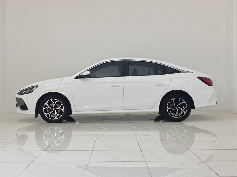 MG MG5 2023