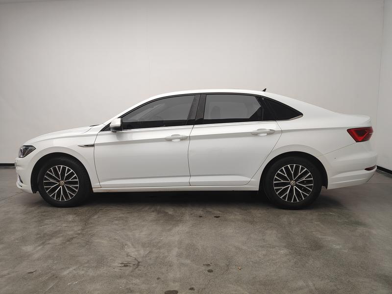 Volkswagen Sagitar 2021