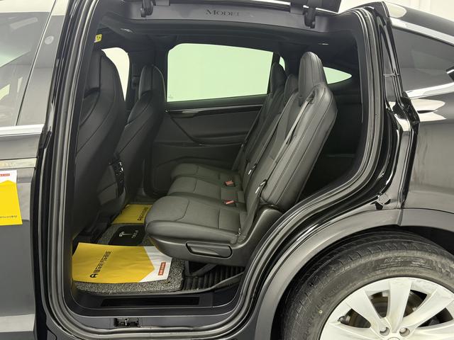 Tesla Model X 2016