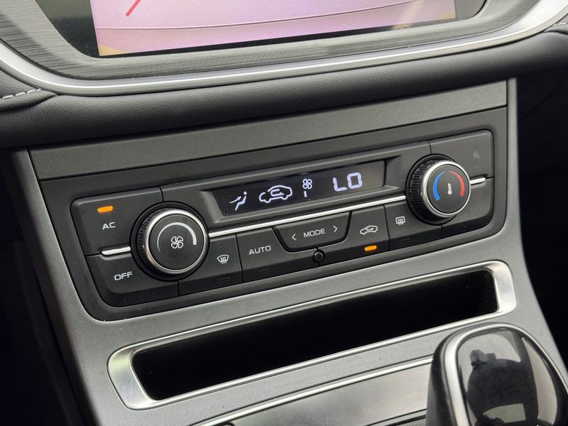 Geely Emgrand 2021