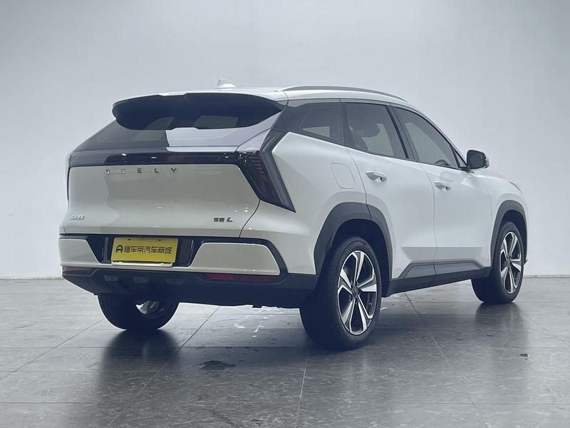 Geely Boyue L 2025